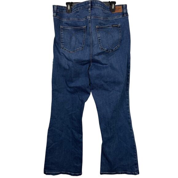 Calvin Klein Jeans High Rise Demi Boot Cut Medium Wash Jeans NWT Womens sz 20 W - Picture 13 of 16